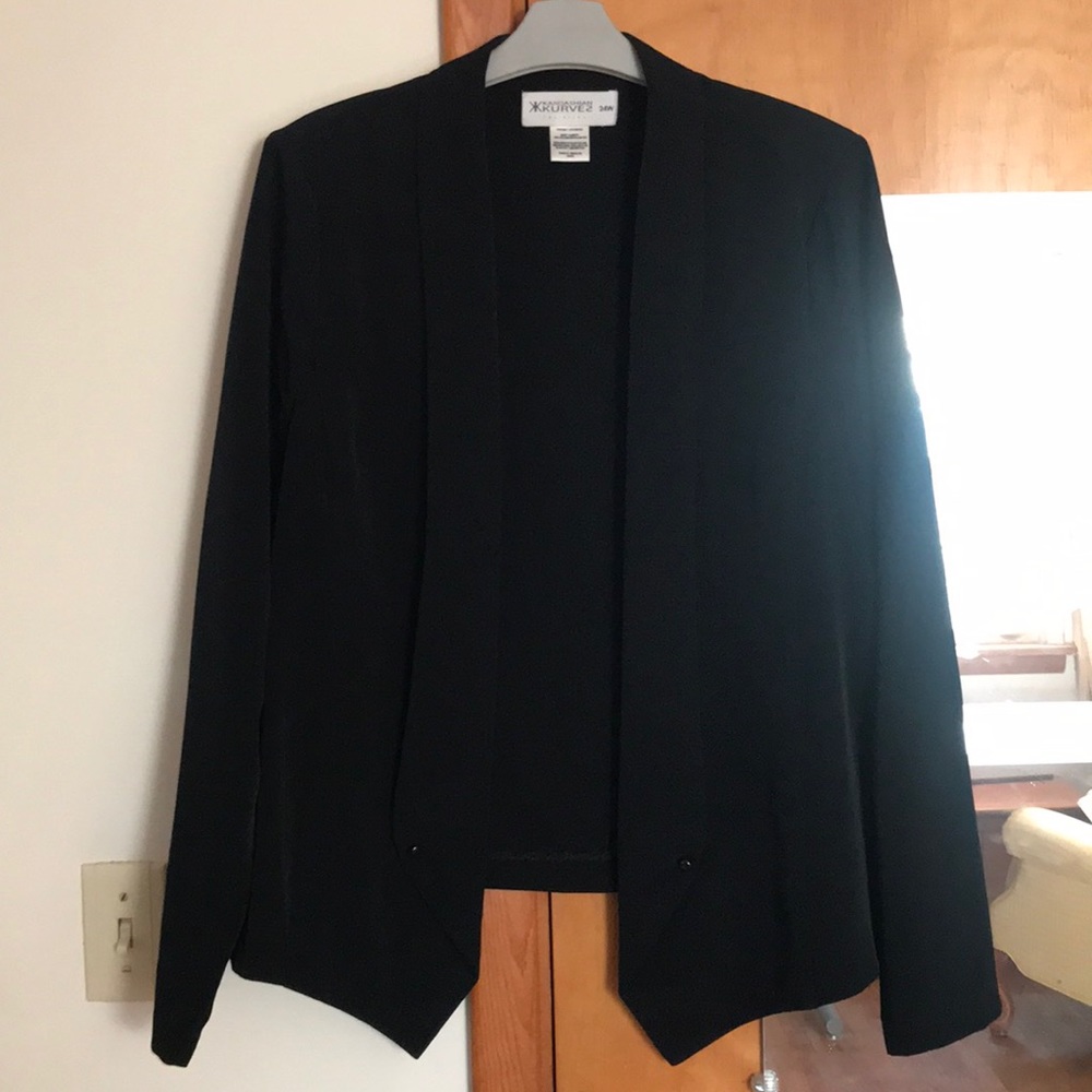 Size 24W Kardashian Black blazer